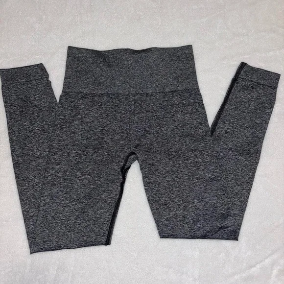 Gymshark Charcoal Heather Leggings - Picture 3 of 4